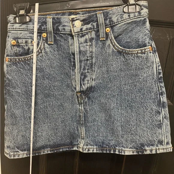 Levi's Denim Skirt ICON Stretch Worn Once EXC LIKE NEW CONDITION - Picture 9 of 17